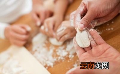 饺子皮具体做法