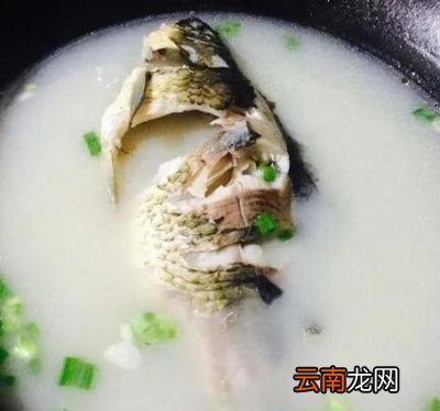 清炖鲫鱼汤的做法