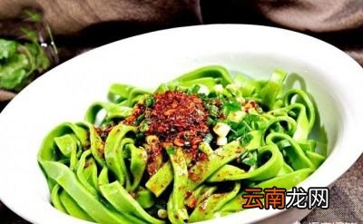 菠菜面怎么才能做出翠绿翠绿的颜色