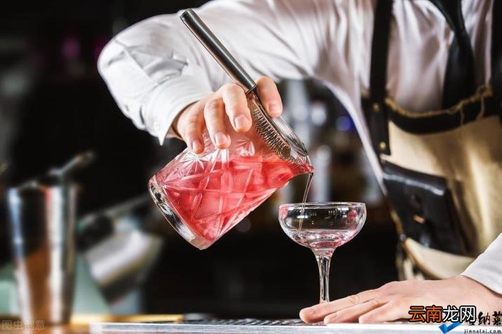 调酒师可以自学吗 如何调酒