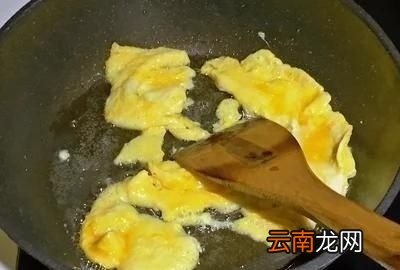 家常蛋炒饭粒粒分明的窍门