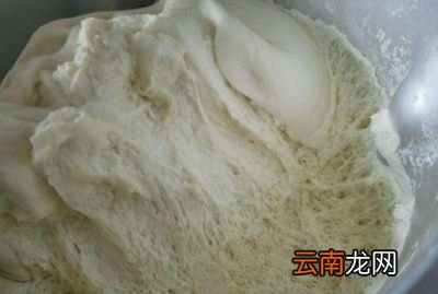 水煎包头天晚上包天蒸可以吗