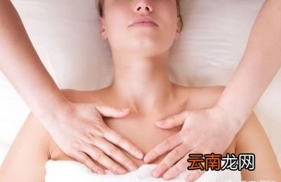 乳房大小不一该怎么办
