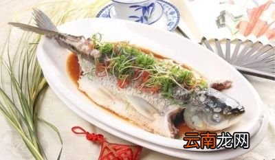 清蒸鱼的蒸煮时间和蒸后的做法