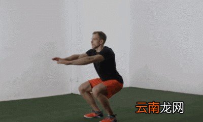 深蹲锻炼每天做多少是分组还是一气呵成