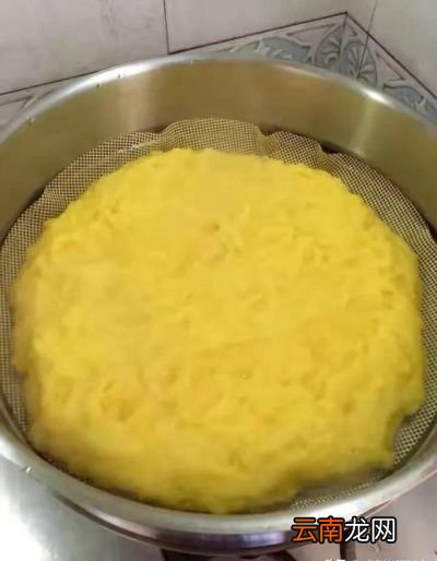 下面详细介绍一下玉米面发糕的做法