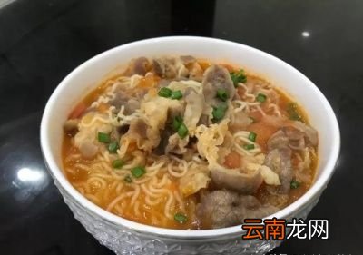 如何用简单的食材做一碗面