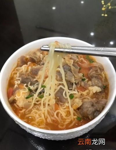 如何用简单的食材做一碗面