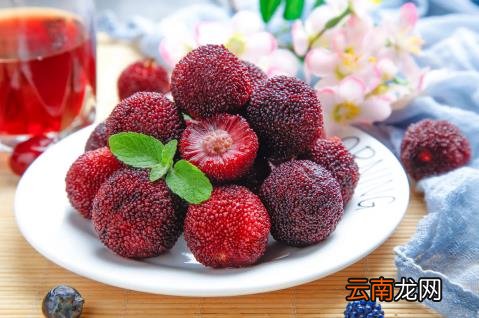 杨梅没泡盐水吃了会有事吗 杨梅没用盐水泡就吃了怎么办
