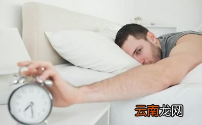 晚上开灯睡觉有哪些危害