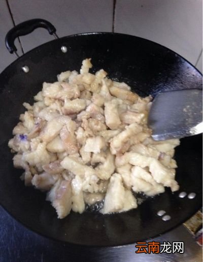 为什么炒出来的油茶面会有生面疙瘩呢