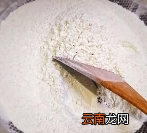 为什么炒出来的油茶面会有生面疙瘩呢