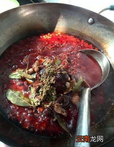 新式火锅探讨 第九种配方鳝鱼火锅的做法