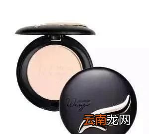 油性皮肤不脱妆技巧