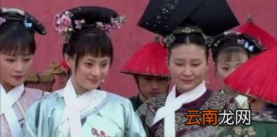 再来看甄嬛是怎样发现海棠树下的麝香的