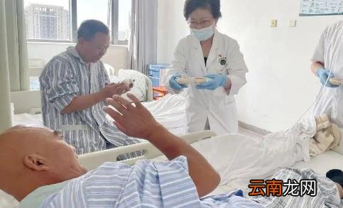 带状疱疹自己买什么药 带状疱疹基本好了又出小疹