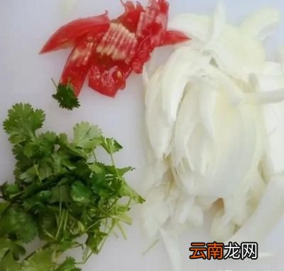 ⑶凉拌洋葱有什么窍门