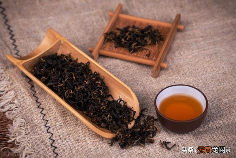 适合秋冬季的茶介绍 秋冬季节喝什么茶比较好