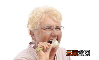 生吃大蒜主要有以下几个方面的作用
