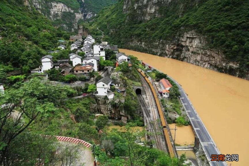 四川旅游线路设计 四川自驾游4天线路推荐