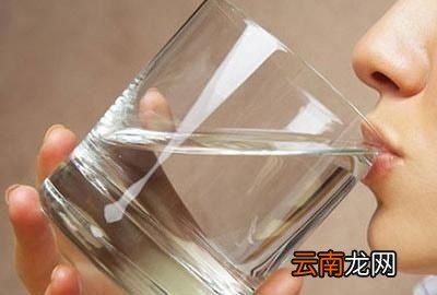 早上喝水的好处