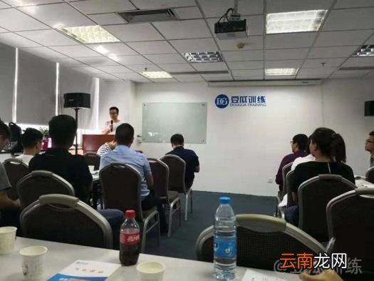 当众讲话如何不紧张 上台讲话紧张颤抖解决