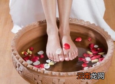 晚上9点泡脚最护肾主要原因