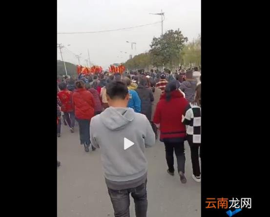 互联网直播乱象谁能管管 多名主播晚上在孙海洋家直播求关注