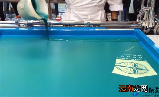 爱马仕丝巾好在哪里 爱马仕丝巾值得买吗