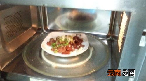 烤肠在微波炉一般烤几分钟