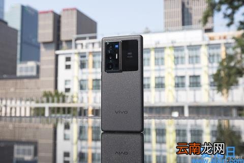 vivo正式发布了vivo X70系列 vivo X70系列今日开售