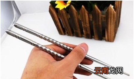 不锈钢筷子能长期用吗