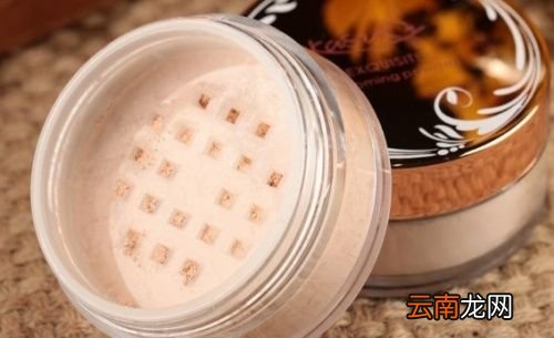 散粉和粉饼哪个更实用