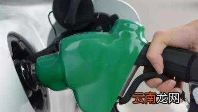 小汽车多少公里换变速箱油 小汽车多少公里换机油最好