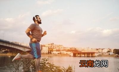32岁一次能做50个俯卧撑是什么水平