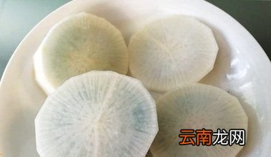 白萝卜切开发蓝能吃吗