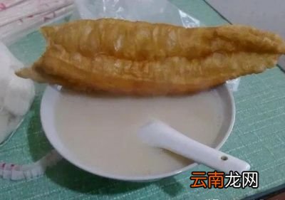 来说说中国几个地方一般早上吃什么吧[思考]