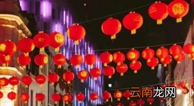 禁忌二贴春联的时间