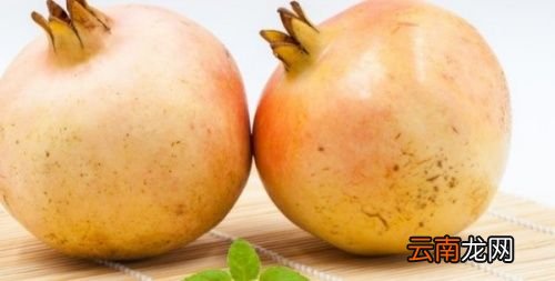 螃蟹石榴一起吃会怎么样