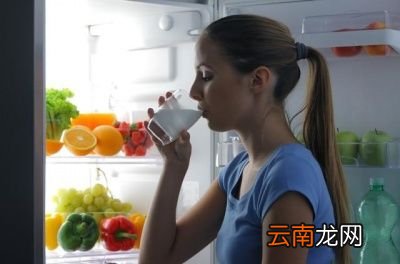 现在很喜欢喝牛奶几乎每天都会喝一杯