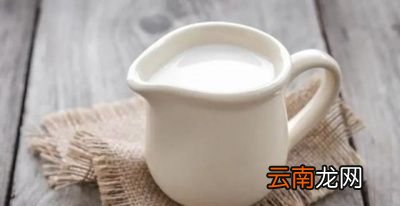 一个人每天要喝的水是多少