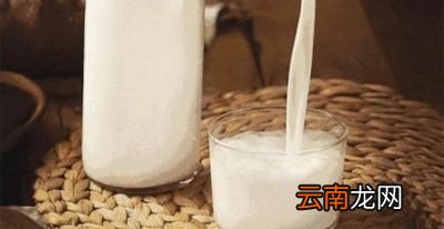 一个人每天要喝的水是多少