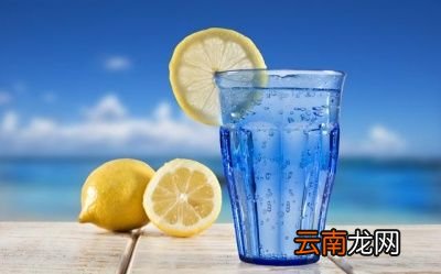 高尿酸血症和痛风病人喝苏打水可以降尿酸吗