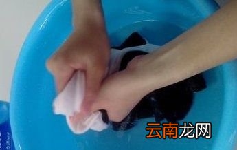 可乐洒在衣服上能洗掉吗