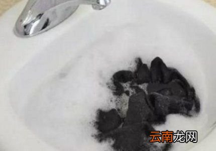 可乐洒在衣服上能洗掉吗