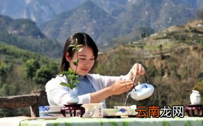 话说哪有多的泉水给你喝