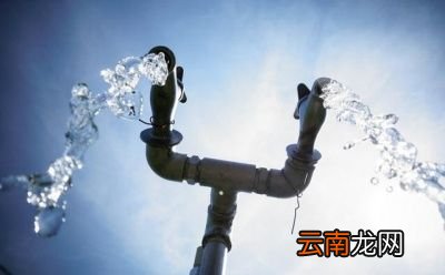 桶装水矿泉水怎么来的