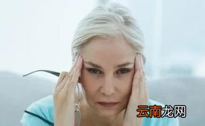 妇女的自然绝经与什么有关