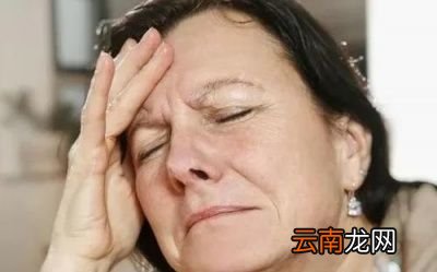 妇女的自然绝经与什么有关