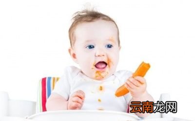 宝宝几个月可以吃油吃什么油